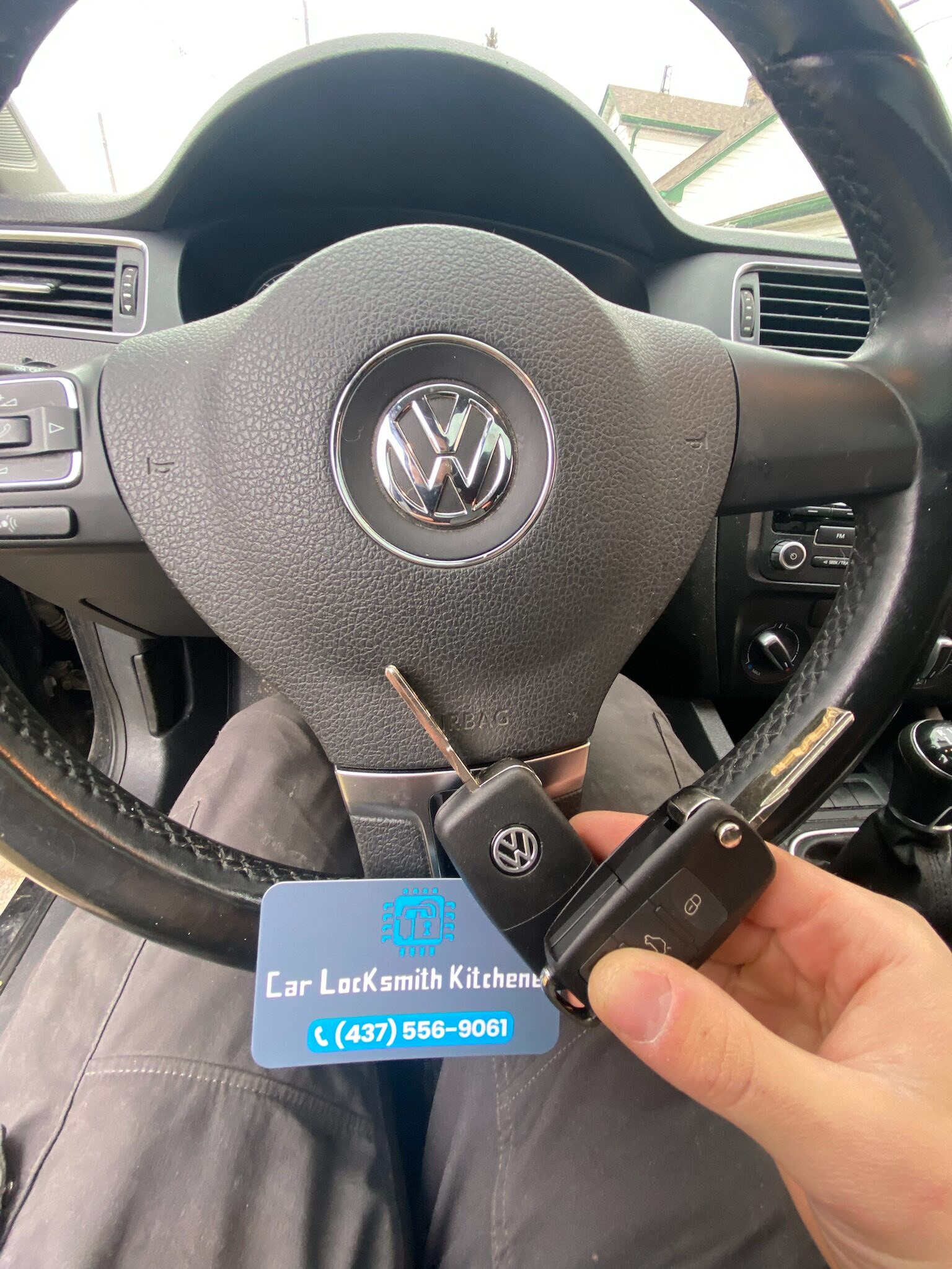 24/7 Mobile Car Locksmith Guelph; professional Volkswagen smart key fob replacement and emergency car key programming serving Kitchener, Cambridge, and Guelph. Expert automotive locksmith providing on-site transponder key cutting and ignition repair with no towing required.