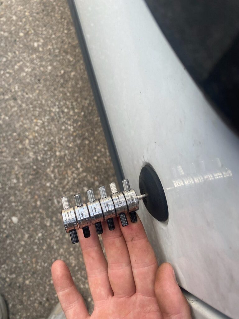 24/7 Emergency Car Lockout Service in Kitchener; fast 15-30 minute mobile response for keys locked in car or trunk, serving Waterloo, Cambridge, and Guelph. Damage-free vehicle unlocking for all makes and models with no towing required.